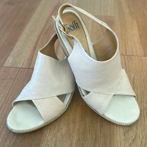 Sofft nude sandals size 11, only worn a couple of times